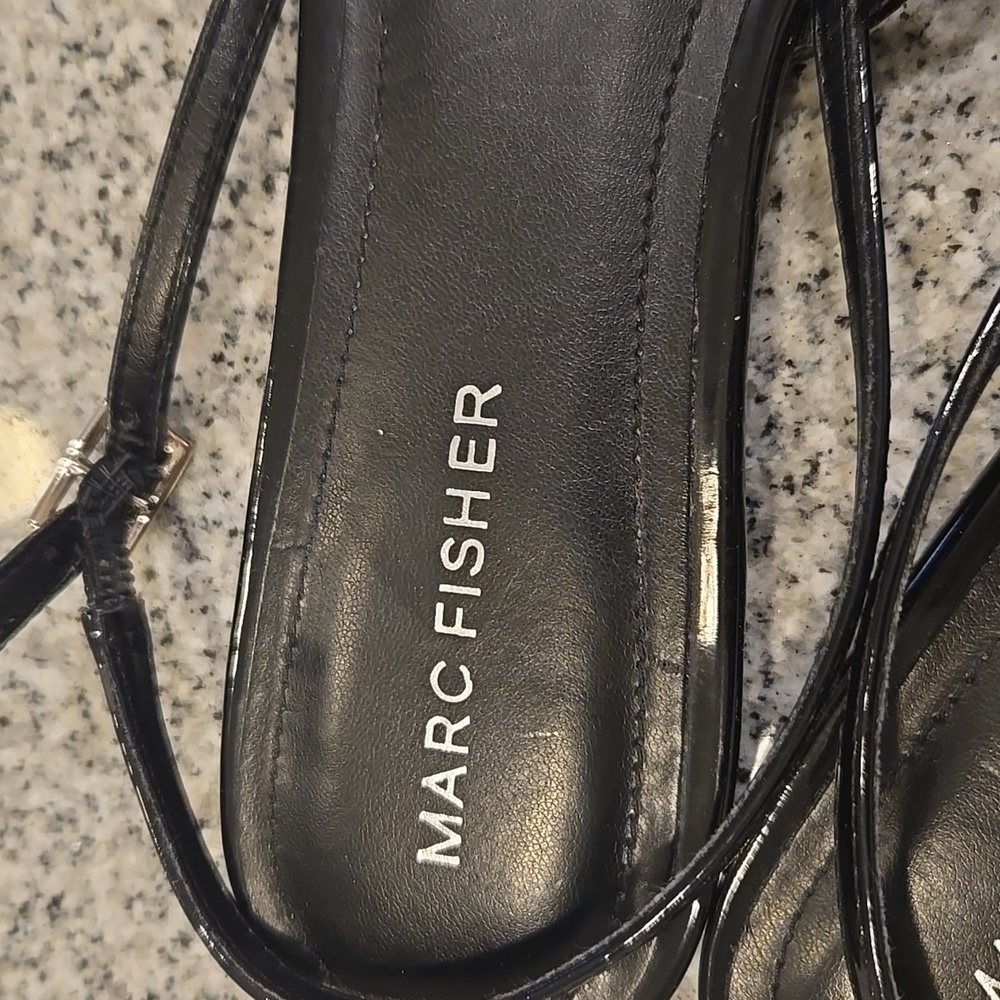 Marc Fisher Women's Black Pointed Toe Sandals Size 8.5 M - Picture 4 of 12